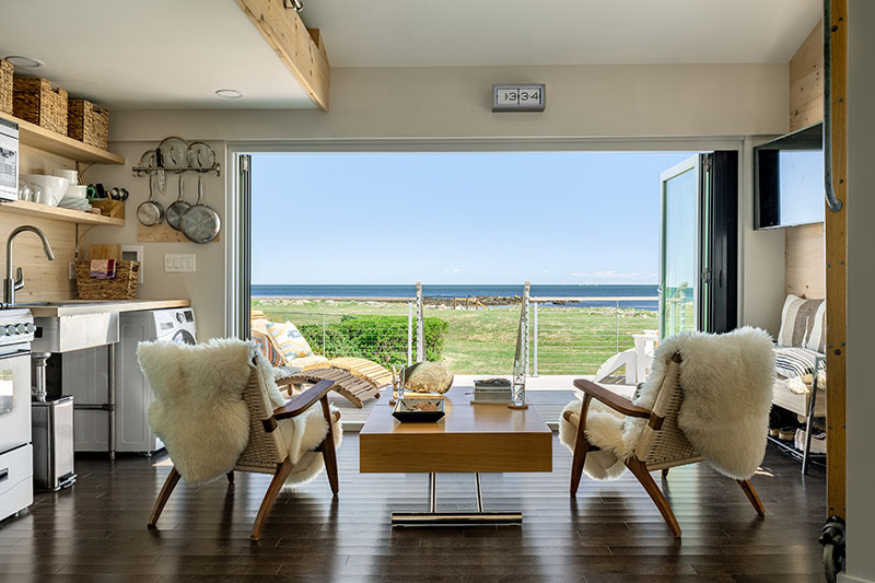 Tiny New Hampshire Beach Cottage Transforms Into an Enviable Getaway 