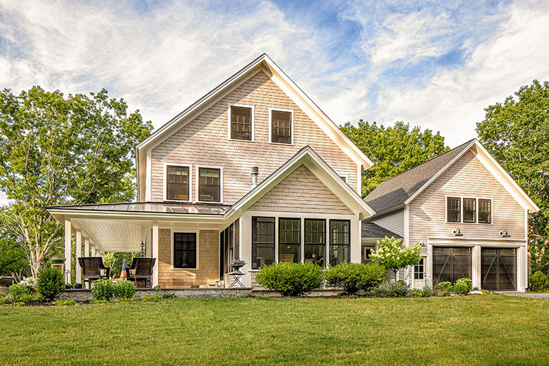 New Hampshire Family Builds a Classic Farmhouse Modeled on Childhood ...