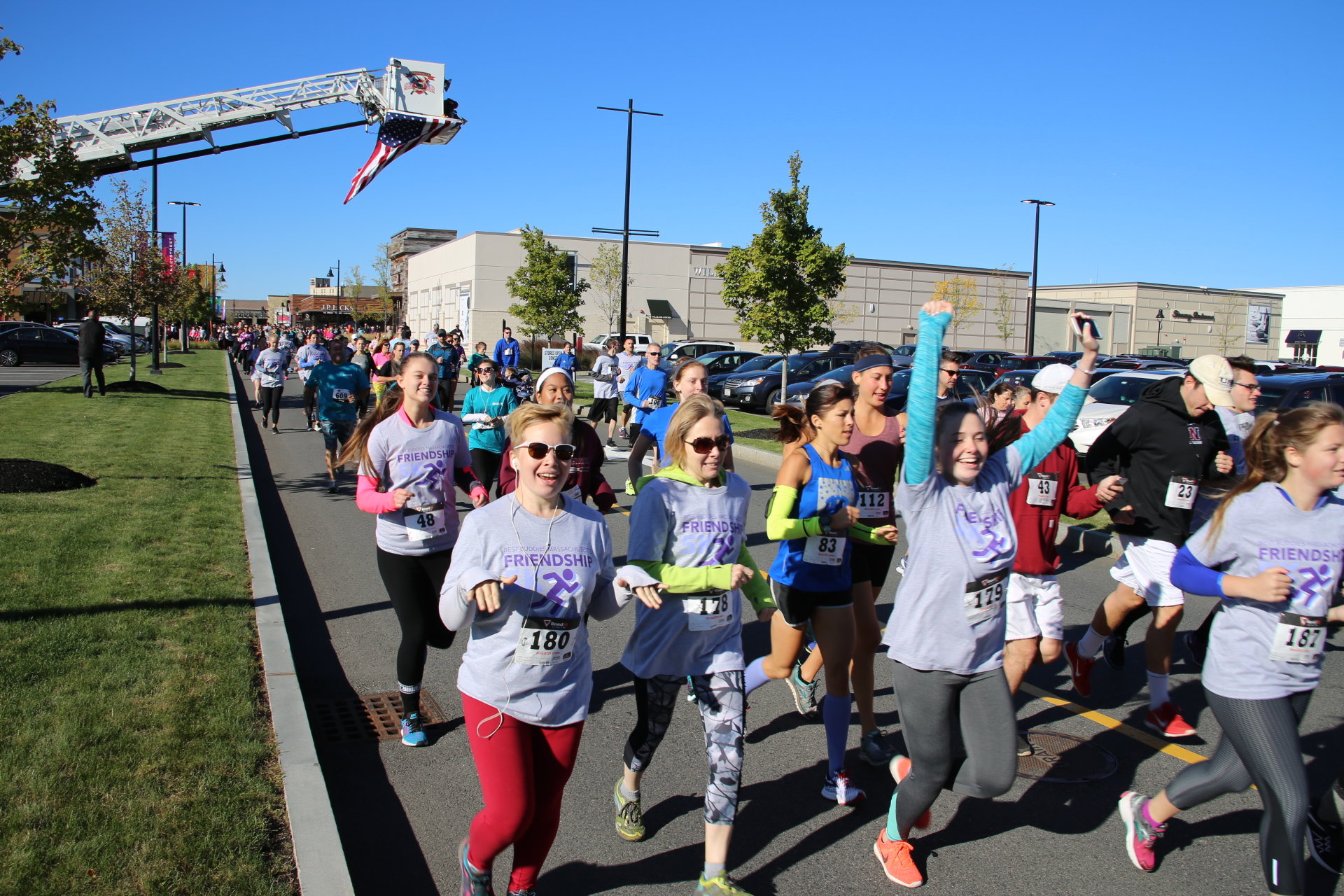 Marketstreet Lynnfield Hosts Third Annual Best Buddies Friendship 5k